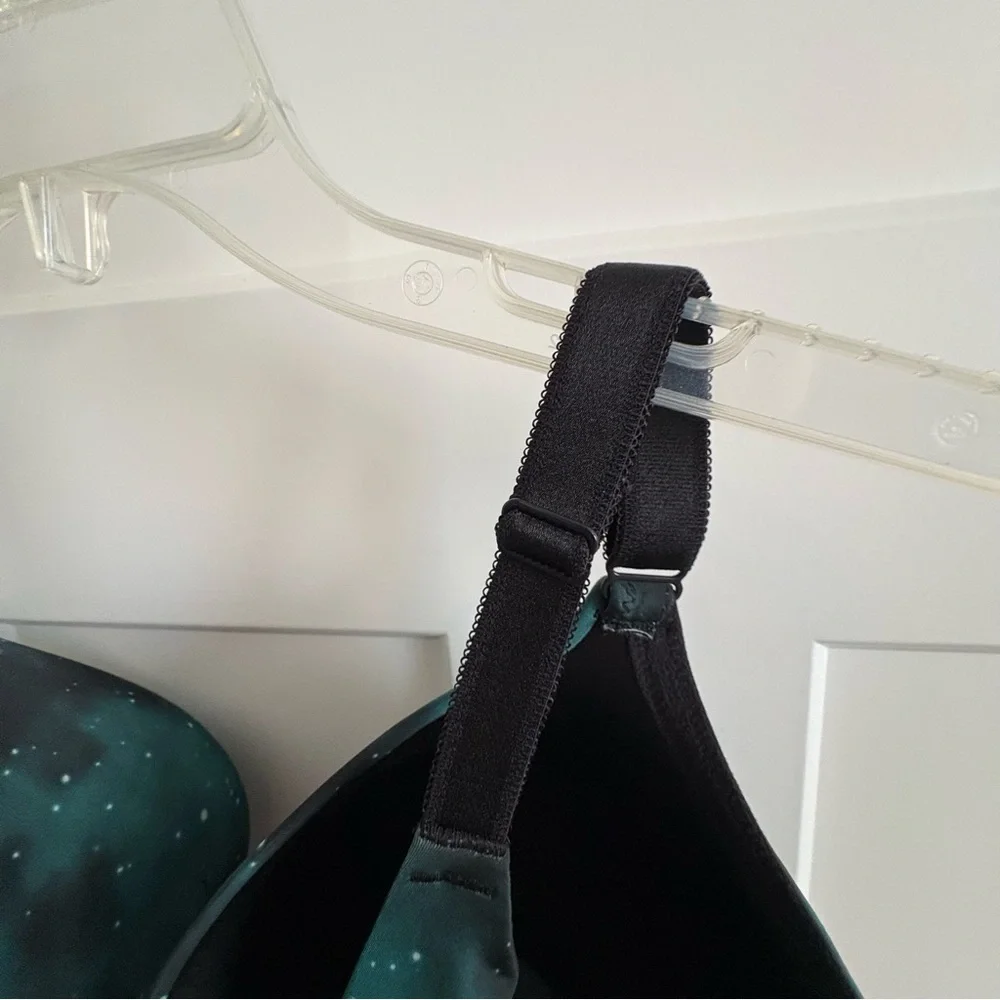 EUC, plus, intimate, bra, supportive, comfy, sexy, 44c
Torrid, plus, curvy girl - Picture 5 of 8